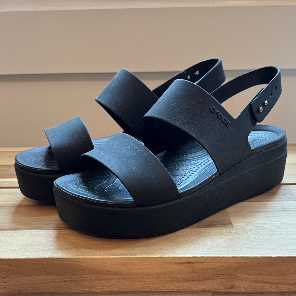 CROCS Women's Black Platform Sandals